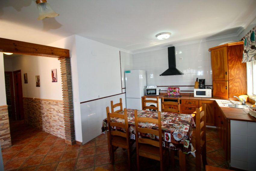 Casa Ana - holiday house in Conil de la Frontera for rent - dining area - kitchen