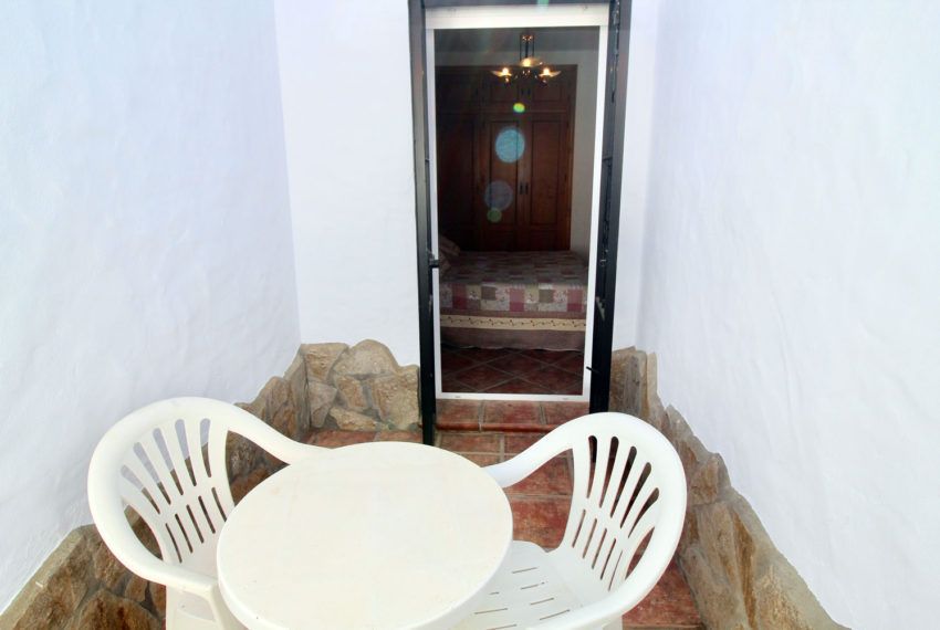 Casa Ana - holiday house in Conil de la Frontera for rent - small terrace - bedroom 1