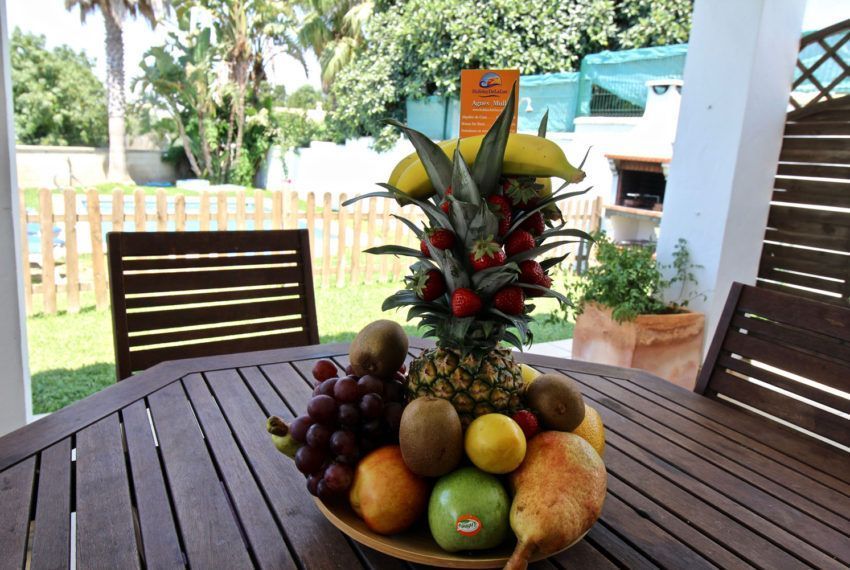 Casa Blanca Fortuna - Holiday house in Dehesa de la Villa for rent - pool - fruit plate Holidaydelaluz