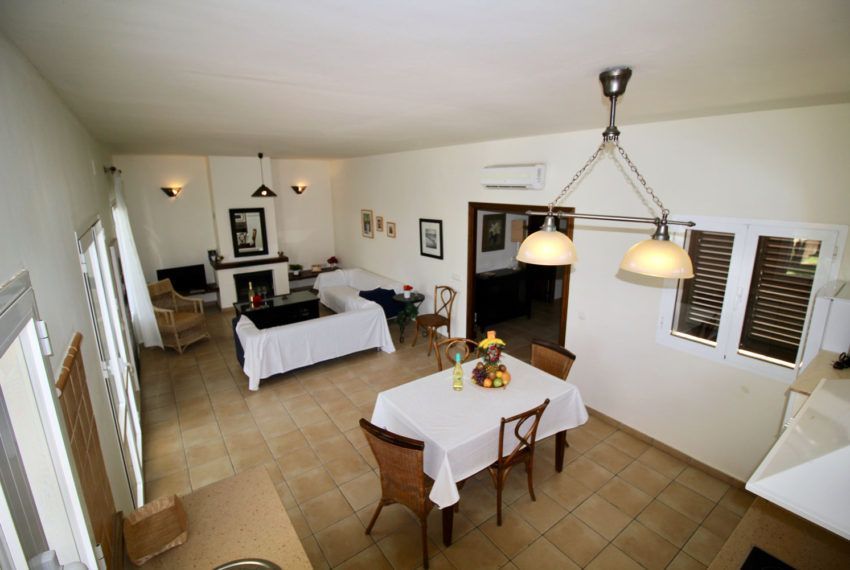 Casa Blanca Fortuna - Holiday house in Dehesa de la Villa for rent - living and dining room