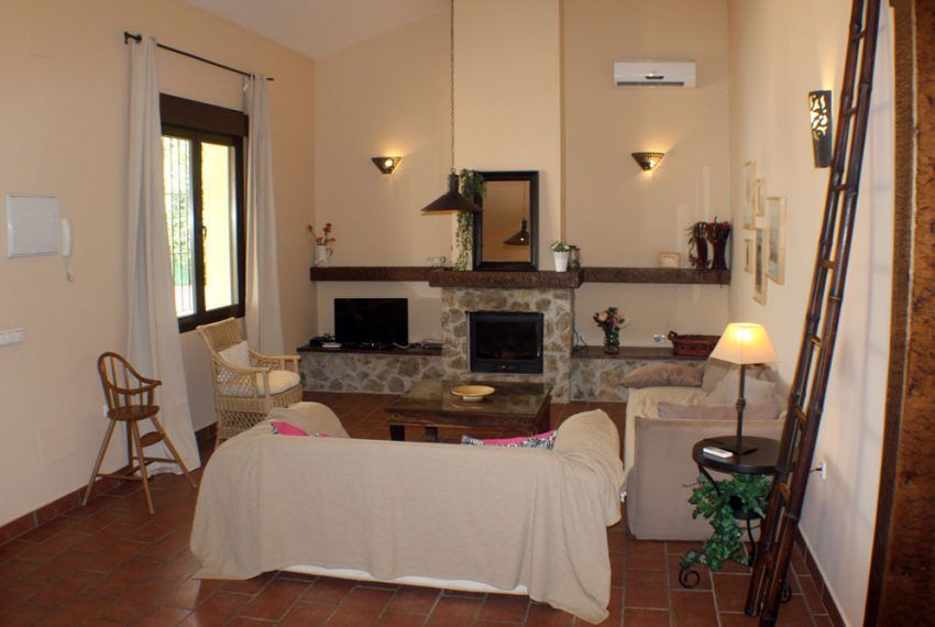 Media Luna - Holiday house in Dehesa de la Villa for rent - living room