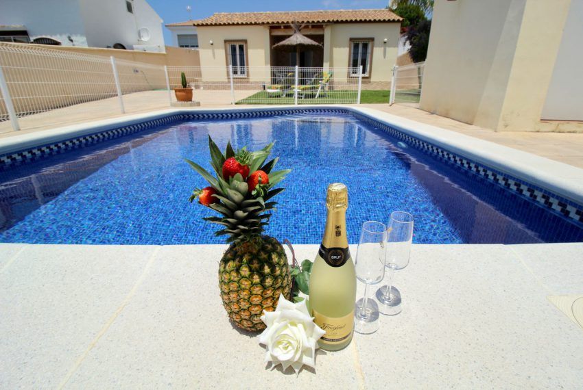 Casa Palillero Sol - Holiday house in Fuente del Gallo for rent - pool - house