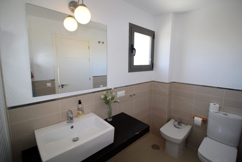 Villa Toledo - Holiday house in Fuente del Gallo for rent - master bathroom