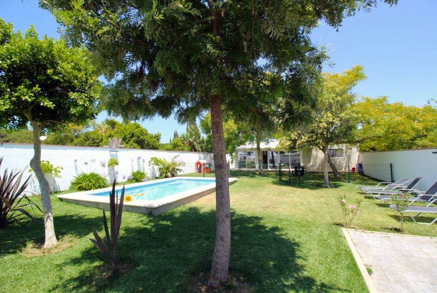 Casa Elvira - Holiday house in Mayorazgo-Conil de la Frontera for rent - pool - garden - house