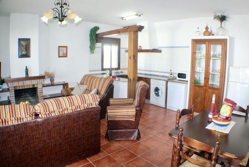 Casa Villa Nueva No.4 - vacation house in El Colorado for rent - living room - kitchen - dining area