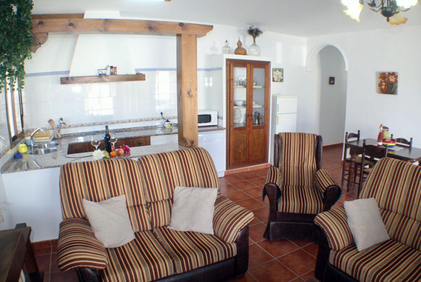 Casa Villa Nueva No.4 - vacation house in El Colorado for rent - living room - kitchen - dining area