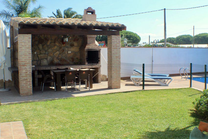 Casa Villa Nueva No.2 - Holiday house in El Colorado for rent - barbecue place