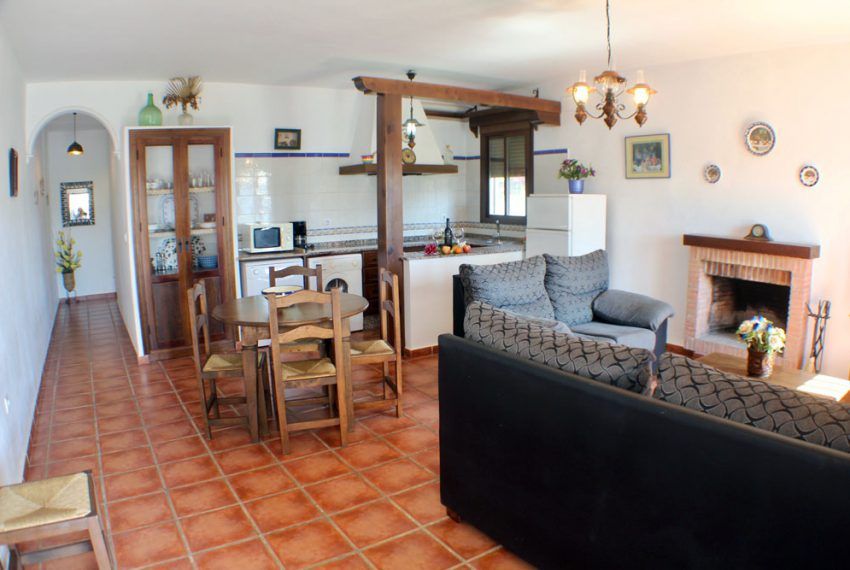 Casa Villa Nueva No.2 - Holiday house in El Colorado for rent - living room - dining area - kitchen