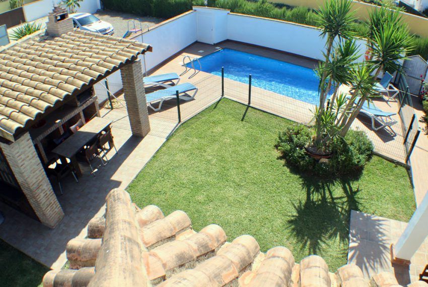 Casa Villa Nueva No.2 - Holiday house in El Colorado for rent - pool - barbecue place - garden