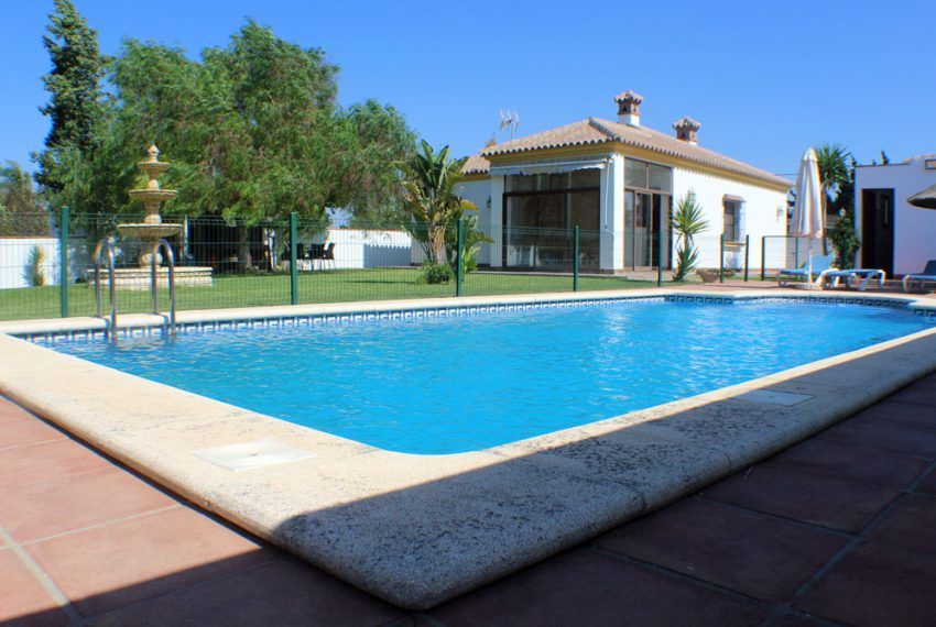 Casa Villa Nueva No.5 - Holiday house in El Colorado for rent - pool - garden