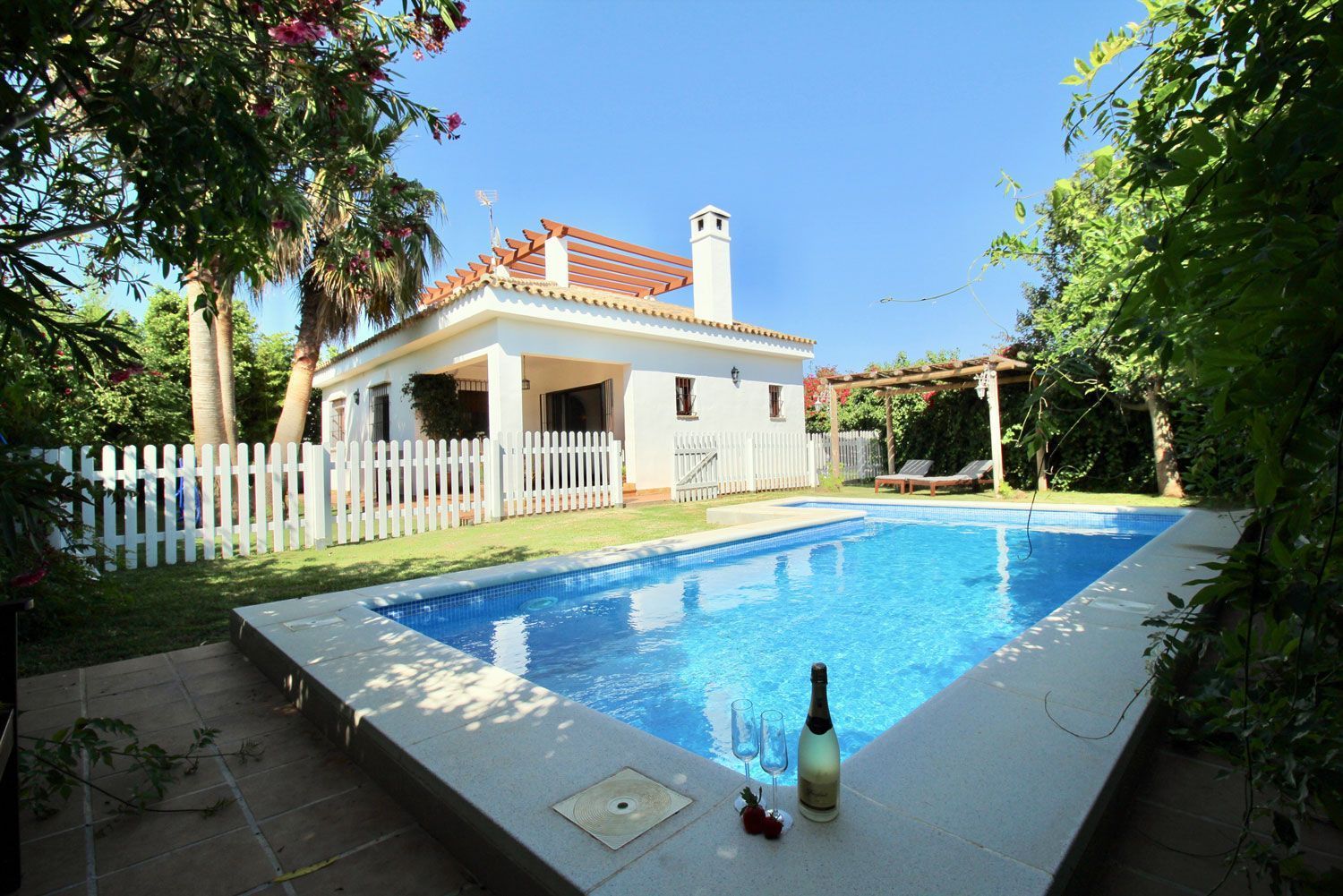 Conil de la Frontera Vacation Rentals, Andalusia: house rentals & more