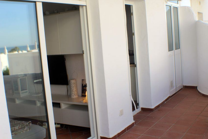 Apartment Pepe - in Zahara de los Atunes for rent - entrance balcony