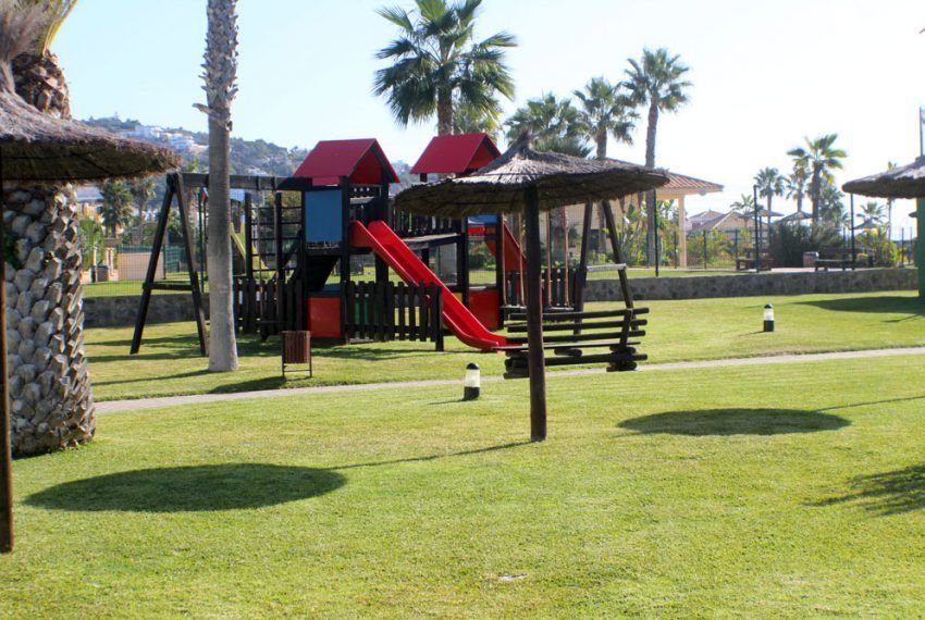 Apartment Pepe - in Zahara de los Atunes for rent - playground for children