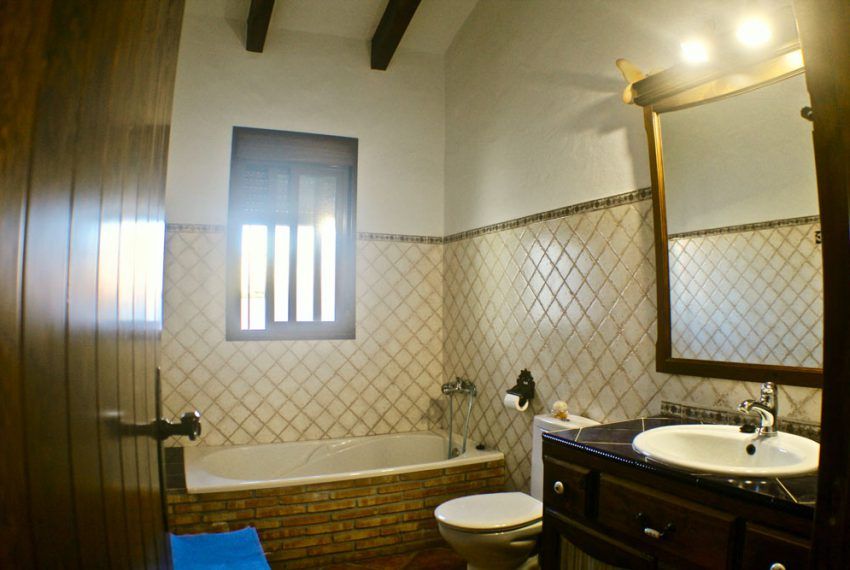 Casa Galindo - Holiday home in Roche Viejo for rent - bathroom