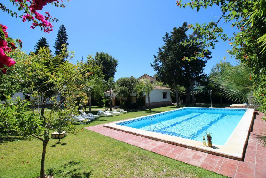 Villa Bonita - Holiday house by the sea in Fuente del Gallo for rent - pool - garden