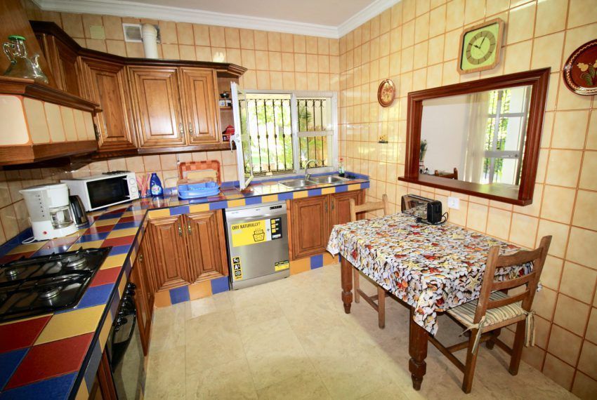 Villa Bonita - Holiday house by the sea in Fuente del Gallo for rent - kitchen