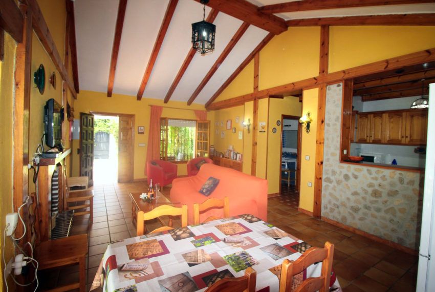 Casa Luna - holiday house in Roche Viejo for rent - dining area - living room