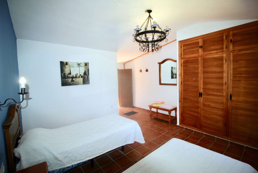 Casa Luna - holiday house in Roche Viejo for rent - guest room