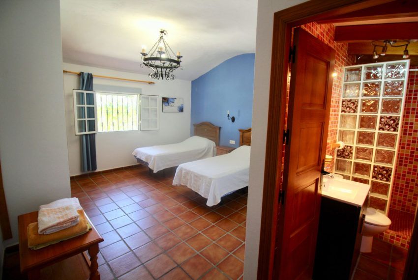 Casa Luna - holiday house in Roche Viejo for rent - guest room