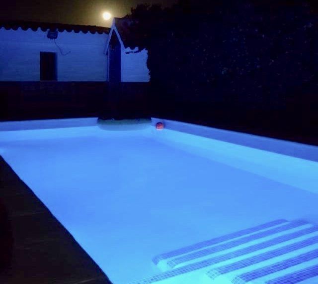 Casa Luna - holiday house in Roche Viejo for rent - pool night photo