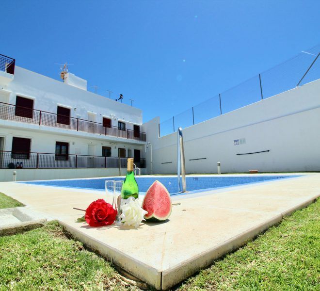 Apartment Pimpinela - in Conil de la Frontera for rent - garden - Rental in Conil - Ferienapartments Wohnungen - Alquiler apartamentos con piscina