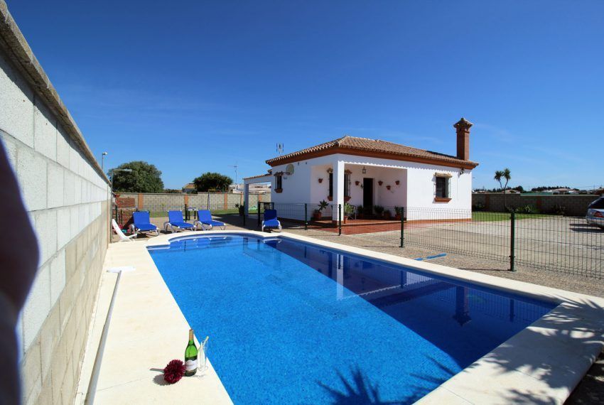 Casa Amaya - Holiday house in El Colorado for rent - pool - house