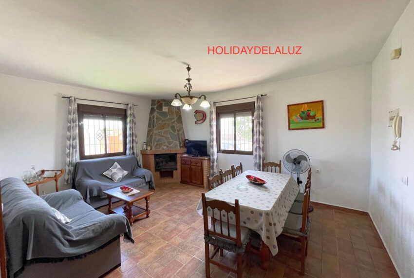 Casa Amaya - Holiday house in El Colorado for rent - dining area - living room