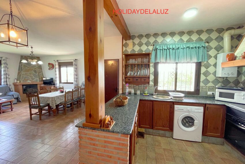 Casa Amaya - Holiday house in El Colorado for rent - kitchen - living room