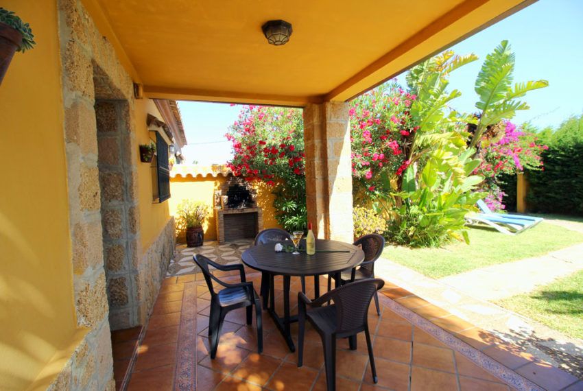 Casa Suerte - Ferienhaus in Roche Viejo mieten - Terrasse - Grillplatz