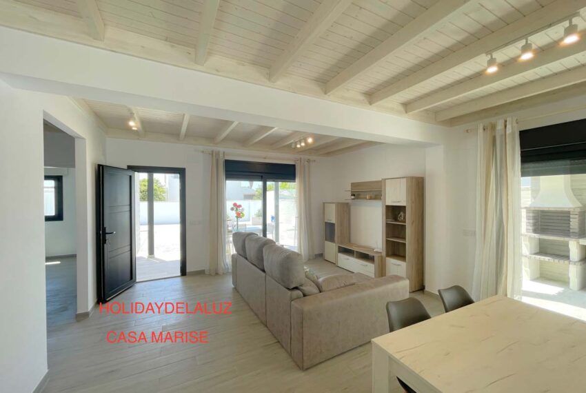 Casa Marise - Holiday house in Fuente del Gallo for rent - living room - dining area