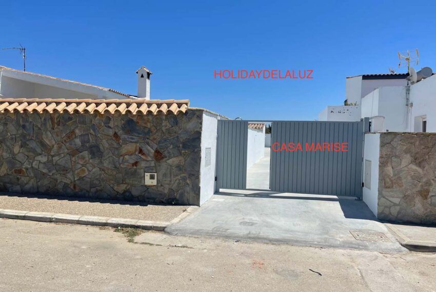 Casa Marise - Holiday house in Fuente del Gallo for rent - electric garage door