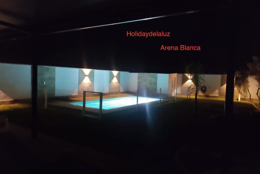 Ferienhaus Casa Arena Blanca - Ferienhaus mieten in El Colorado - Holidaydelaluz - Pool bei Nacht